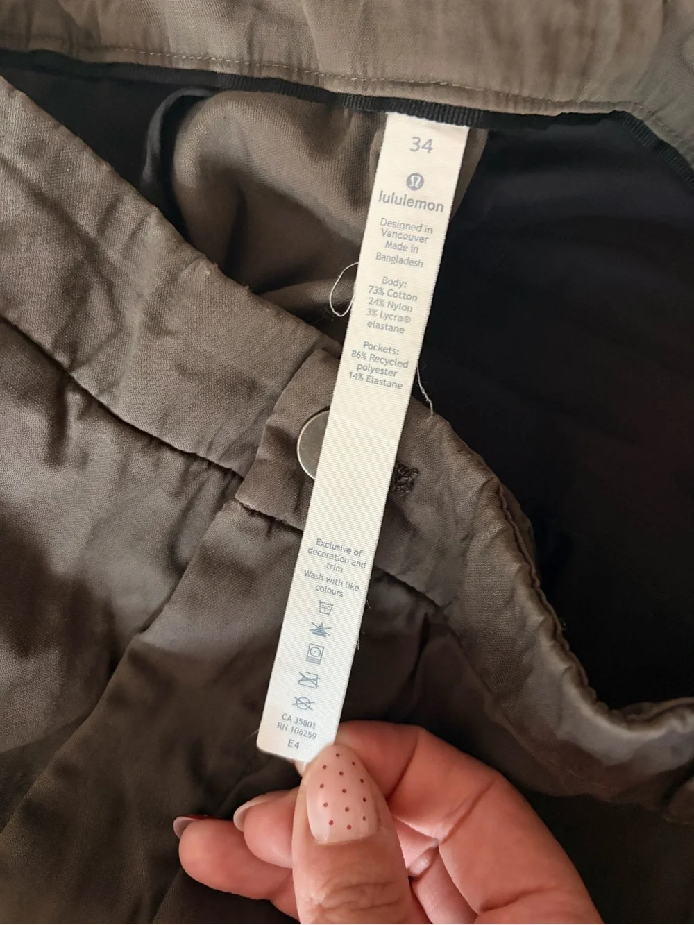 Lululemon men’s ABC Classic Fit Trouser Warpstreme, Olive Brown Size 34